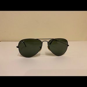 Black Ray Ban Aviators